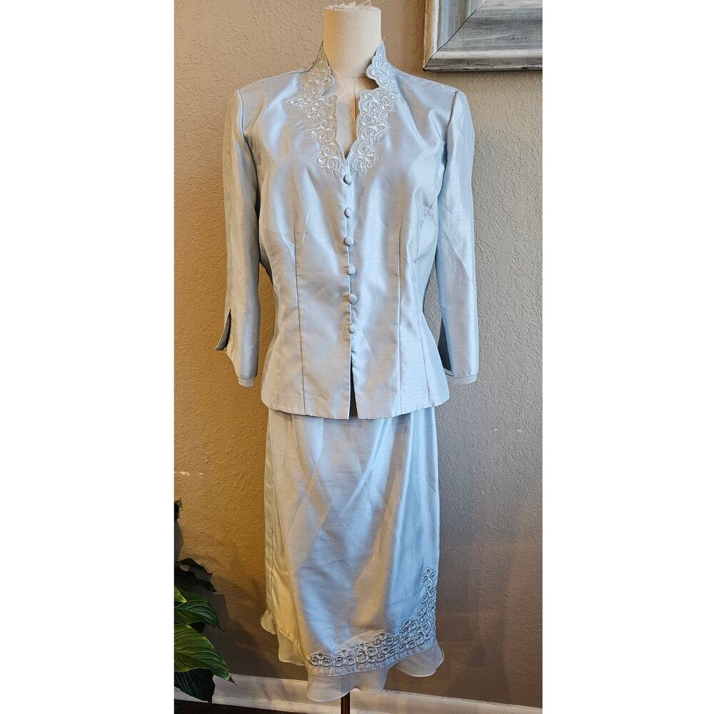 Plaza South Women's 2 Piece Embroidered Shantung Skirt Suit Church Size‎ 10 Blue